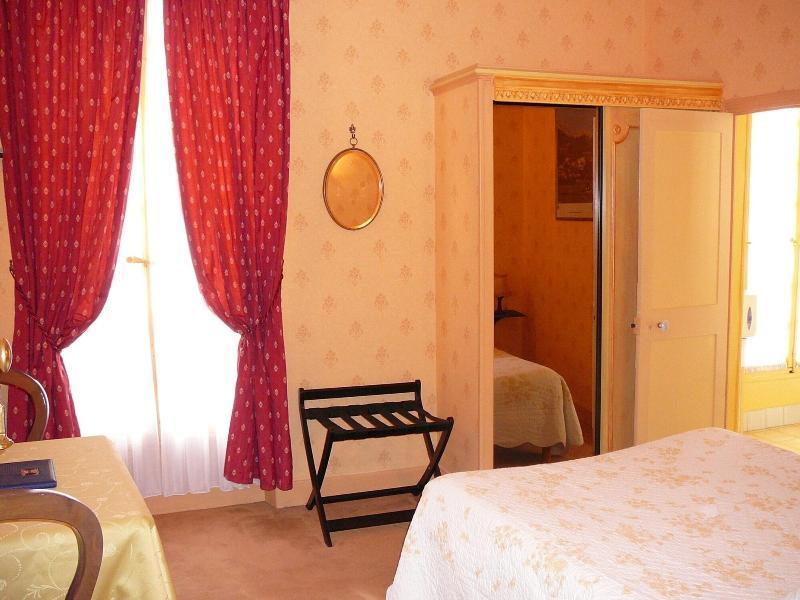 Hotel Du Fiacre Carpentras Exterior photo